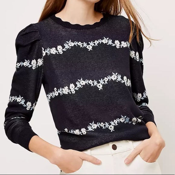 Raspberry red floral puff sleeve sweater - Picture 2 of 3